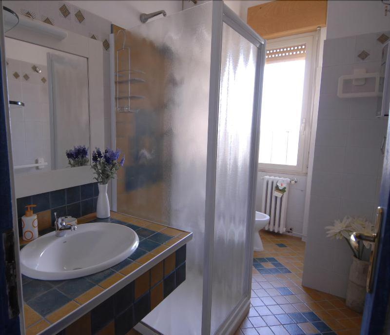 Nughe 'E' Oro Guesthouse Нуоро Екстериор снимка